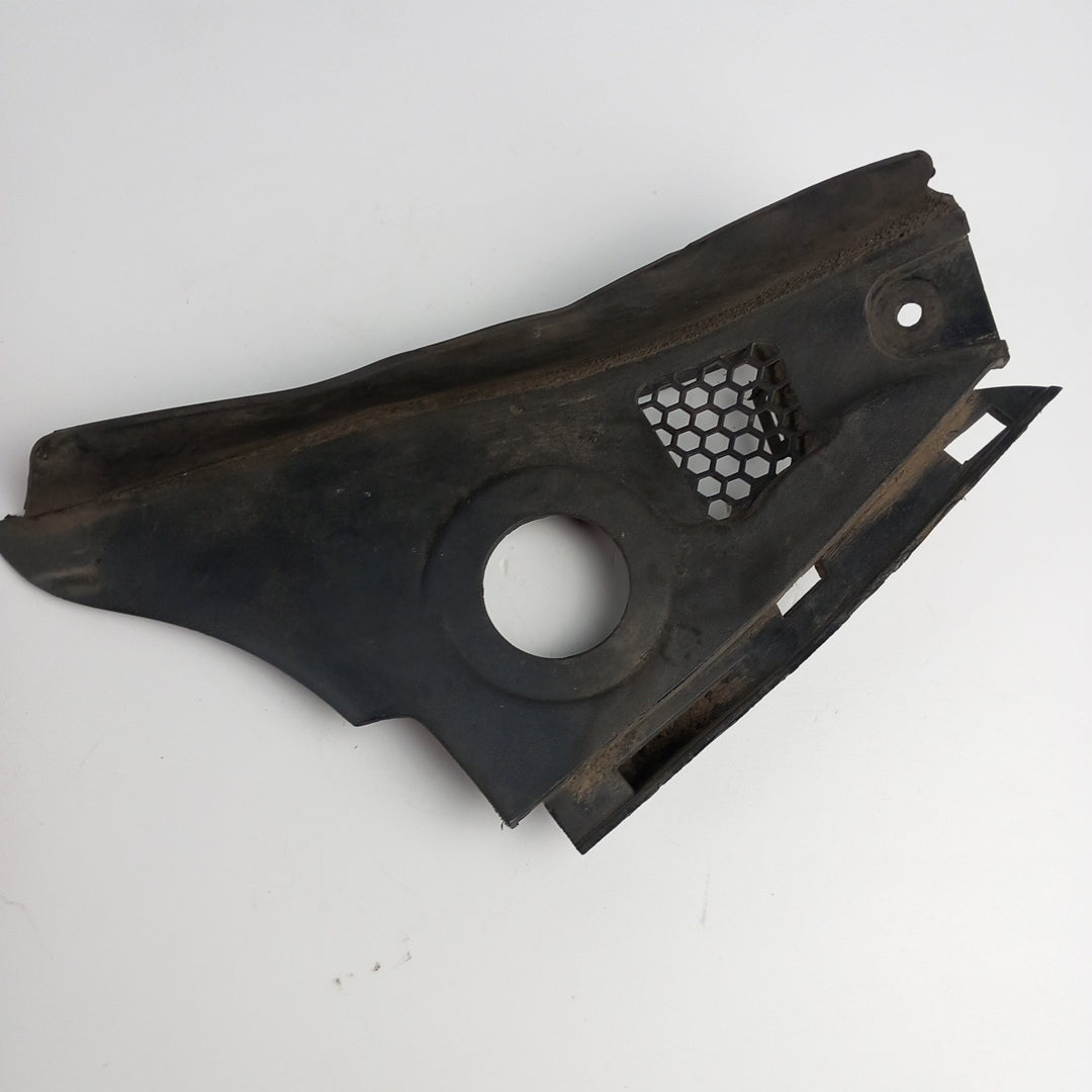 Капак ляв лостов механизъм чистачки Opel Astra J