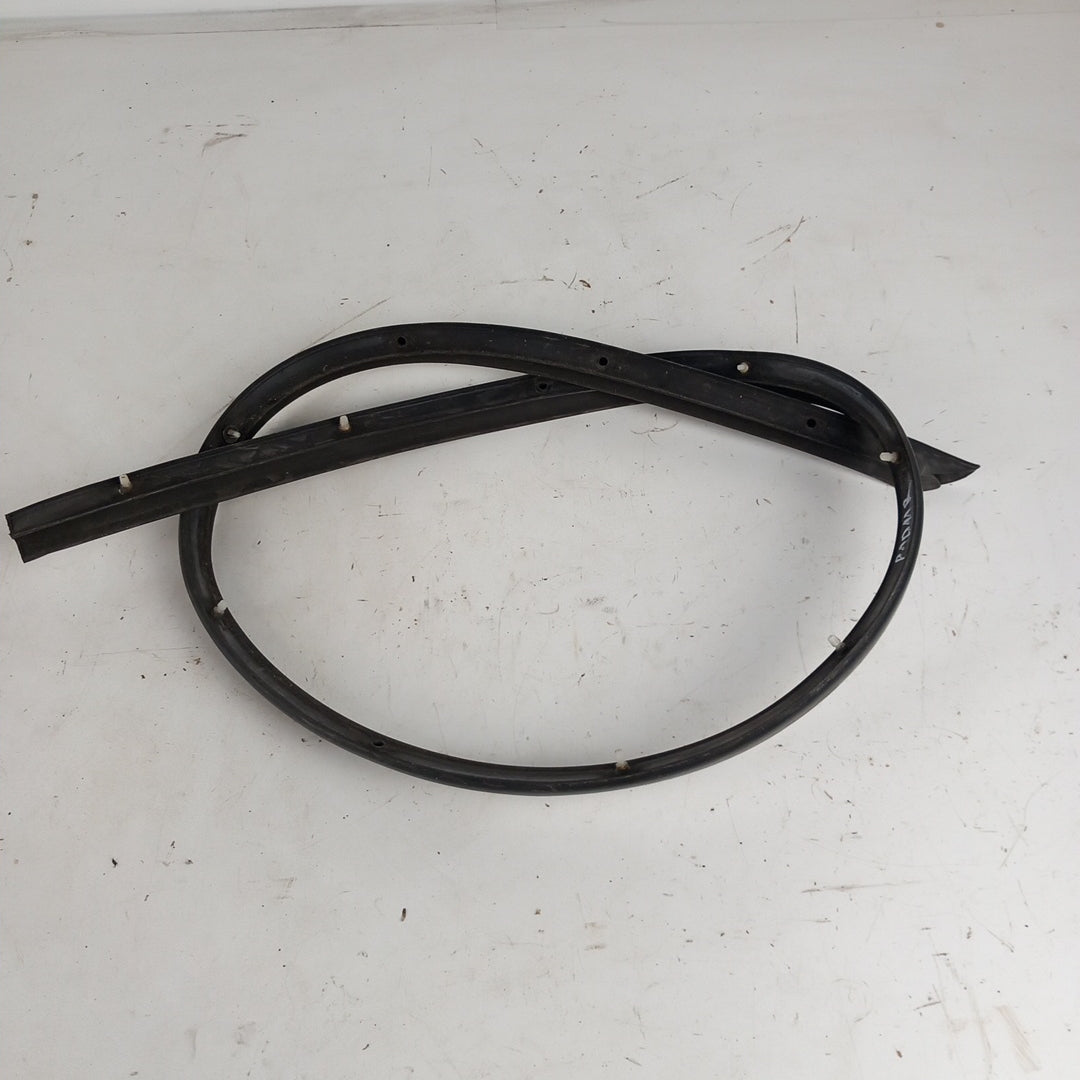 Гумено уплътнение праг десен Opel Astra J