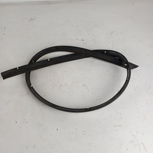 Гумено уплътнение праг десен Opel Astra J