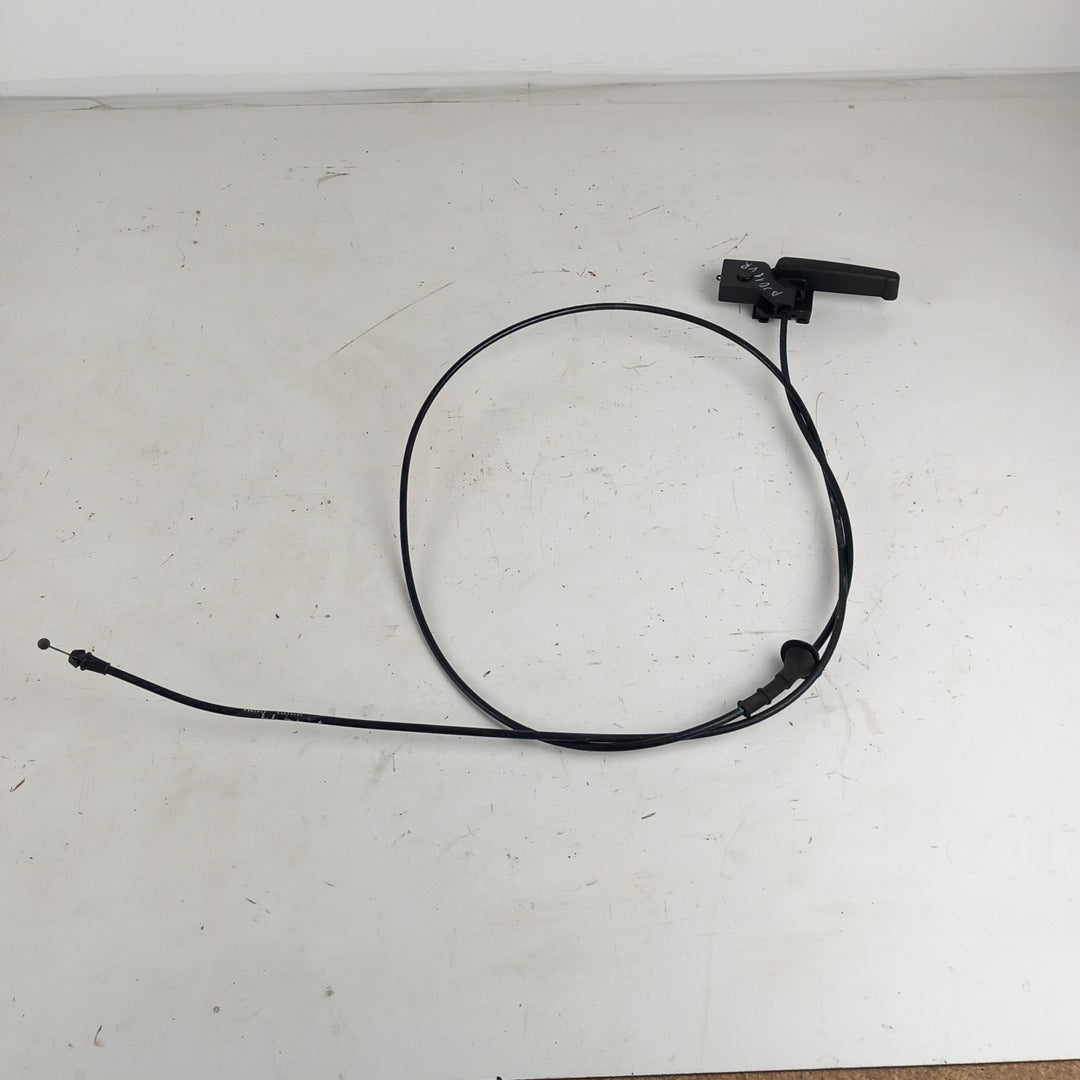 Дръжка жило отваряне преден капак двигател Opel Astra J