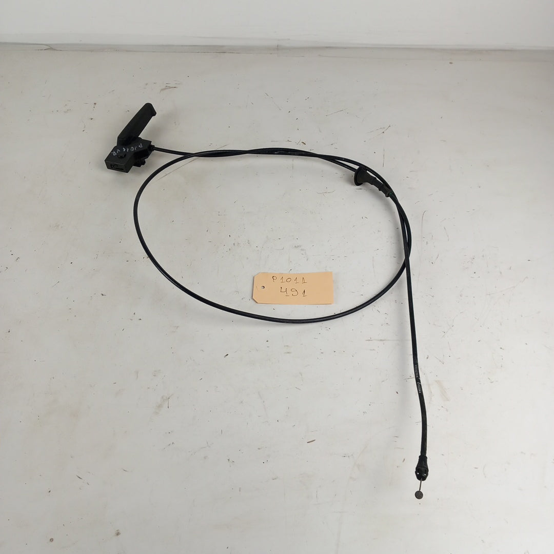 Дръжка жило отваряне преден капак двигател Opel Astra J