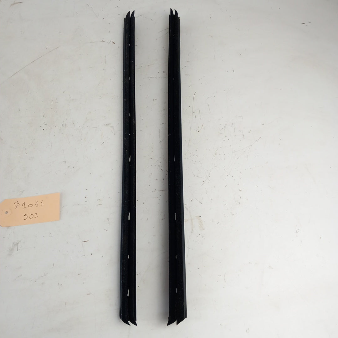 Лайсни уплътнение кора задна лява дясна врата Opel Astra J