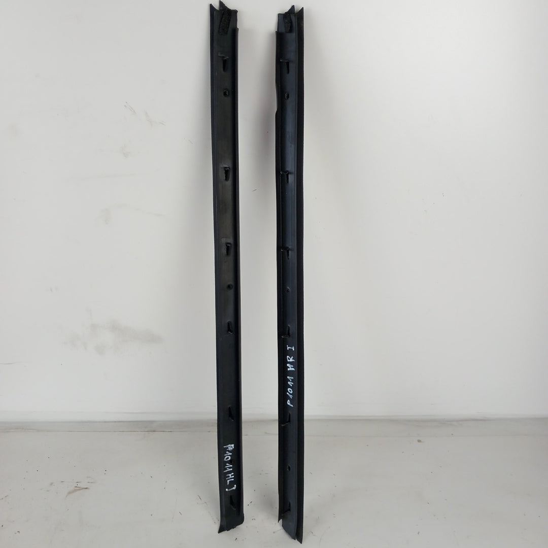 Лайсни уплътнение кора задна лява дясна врата Opel Astra J