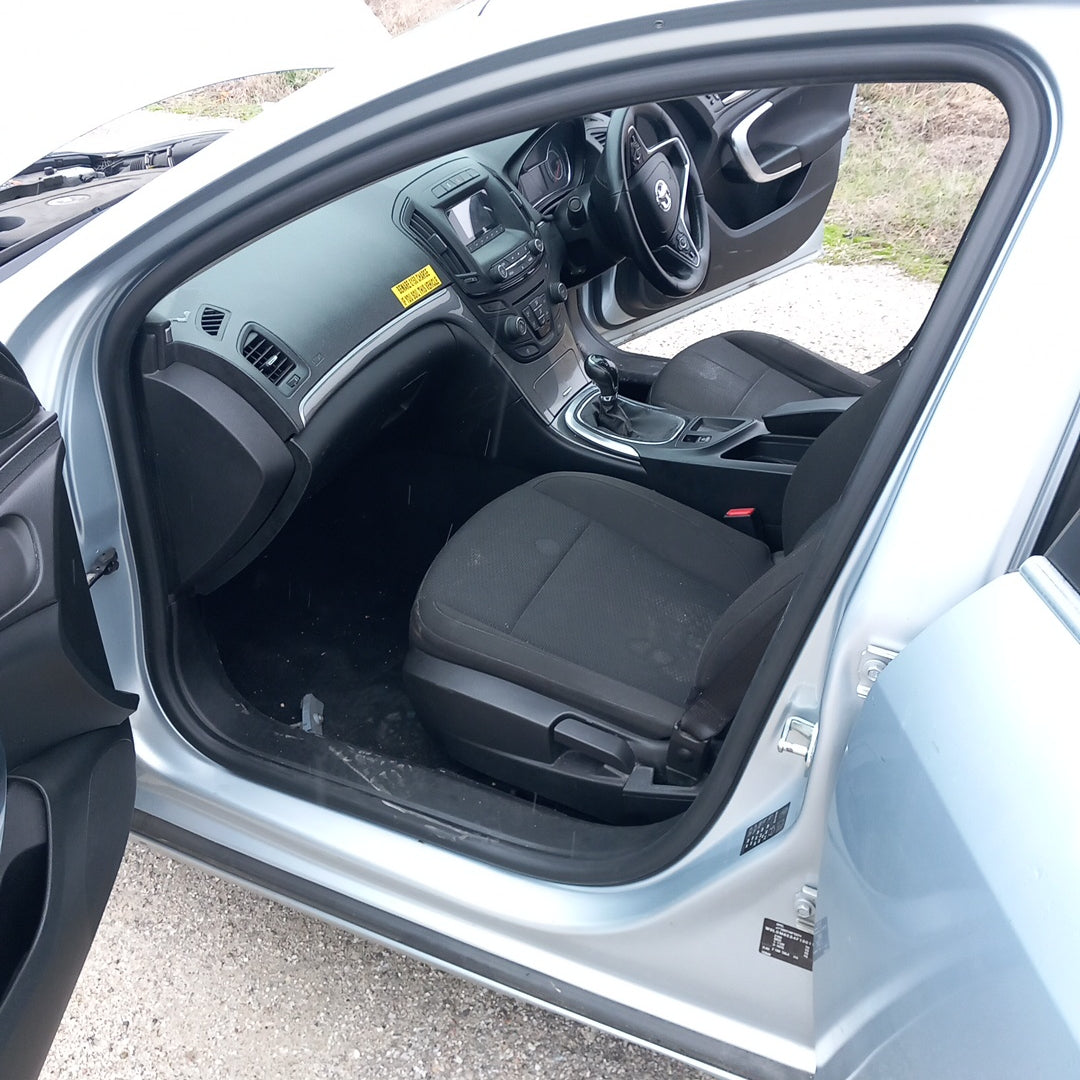 Opel Insignia A Facelift 2,0 CDTI A20DTE Silver 2015 / G0910 снимки