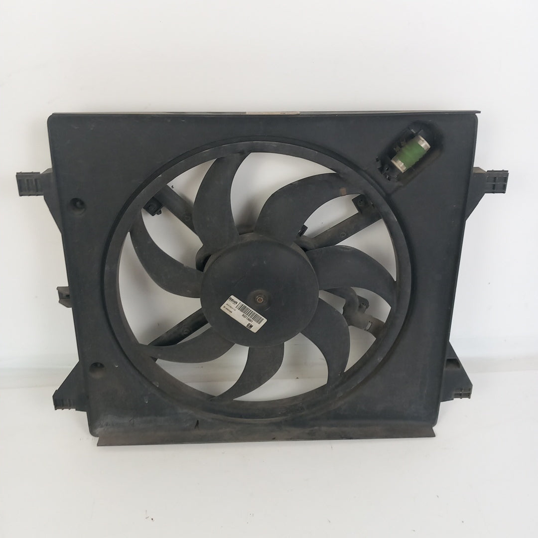 Вентилатор перка воден радиатор Opel Meriva B 1,4 A14XER