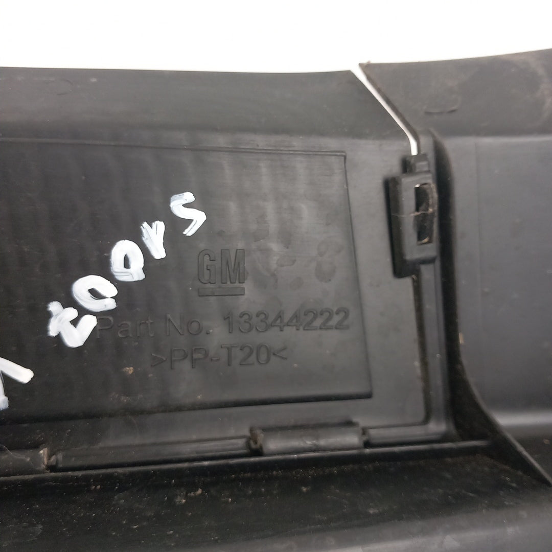 Пластмаса решетка под чистачките Opel Meriva B