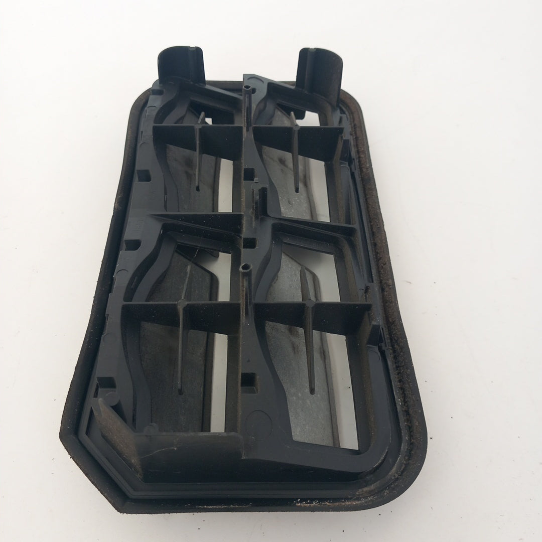 Отдушник на каросерия отзад дясно ляво Opel Meriva B