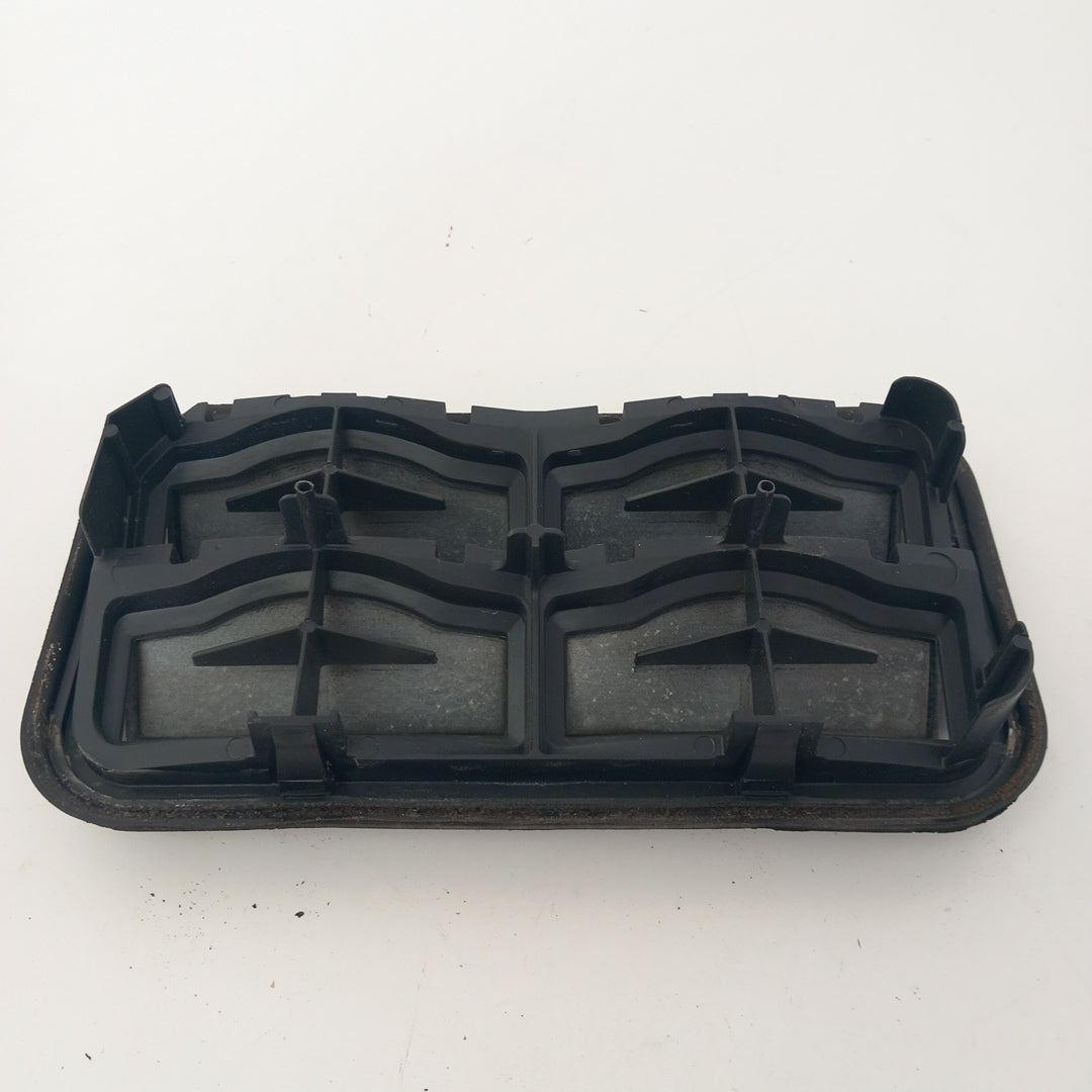 Отдушник на каросерия отзад дясно ляво Opel Meriva B