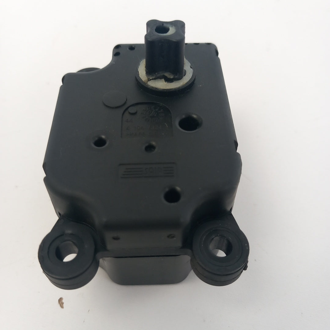 Актуатор сервомотор отопление климатик Opel Insignia A