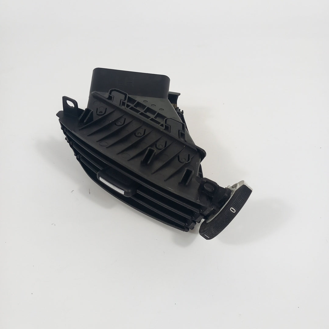 Въздуховод вентилационна решетка табло средна лява Opel Insignia A Facelift