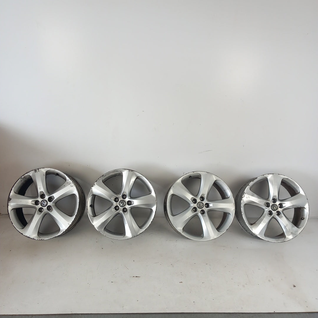 Комплект 19'' цола алуминиеви джанти 19x8J IS46 ET46 5x115 Opel Astra J