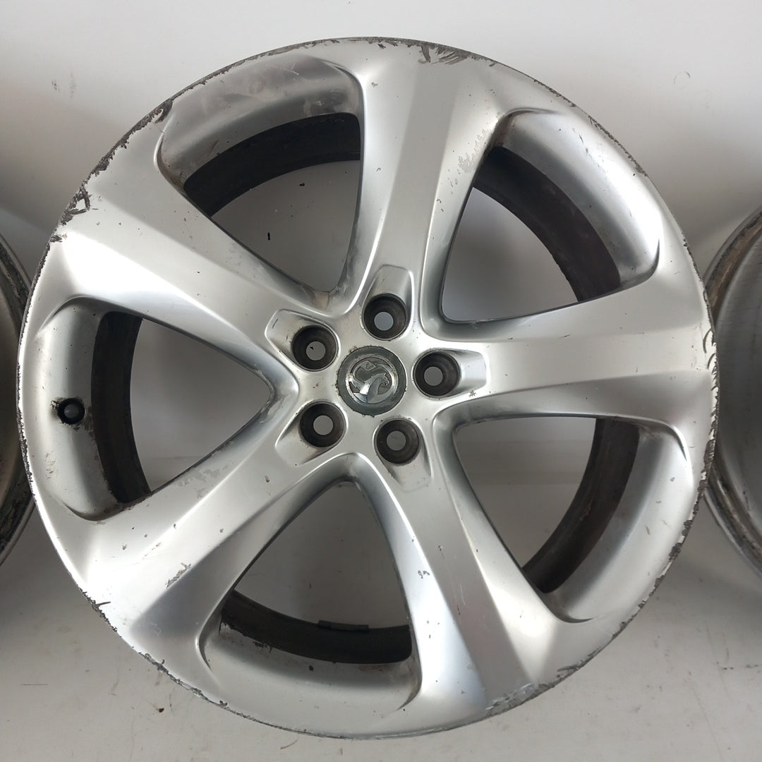 Комплект 19'' цола алуминиеви джанти 19x8J IS46 ET46 5x115 Opel Astra J