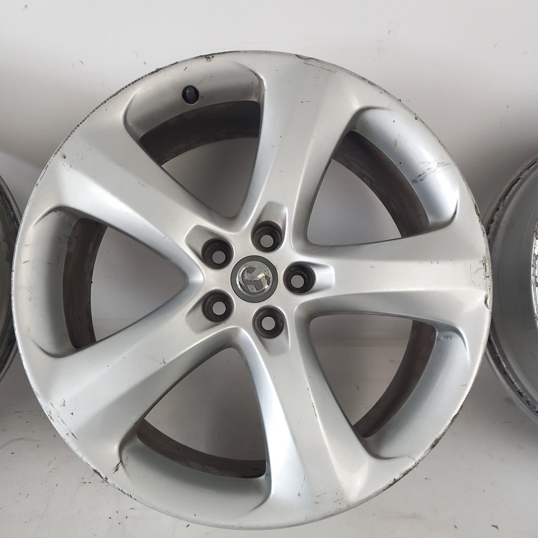 Комплект 19'' цола алуминиеви джанти 19x8J IS46 ET46 5x115 Opel Astra J