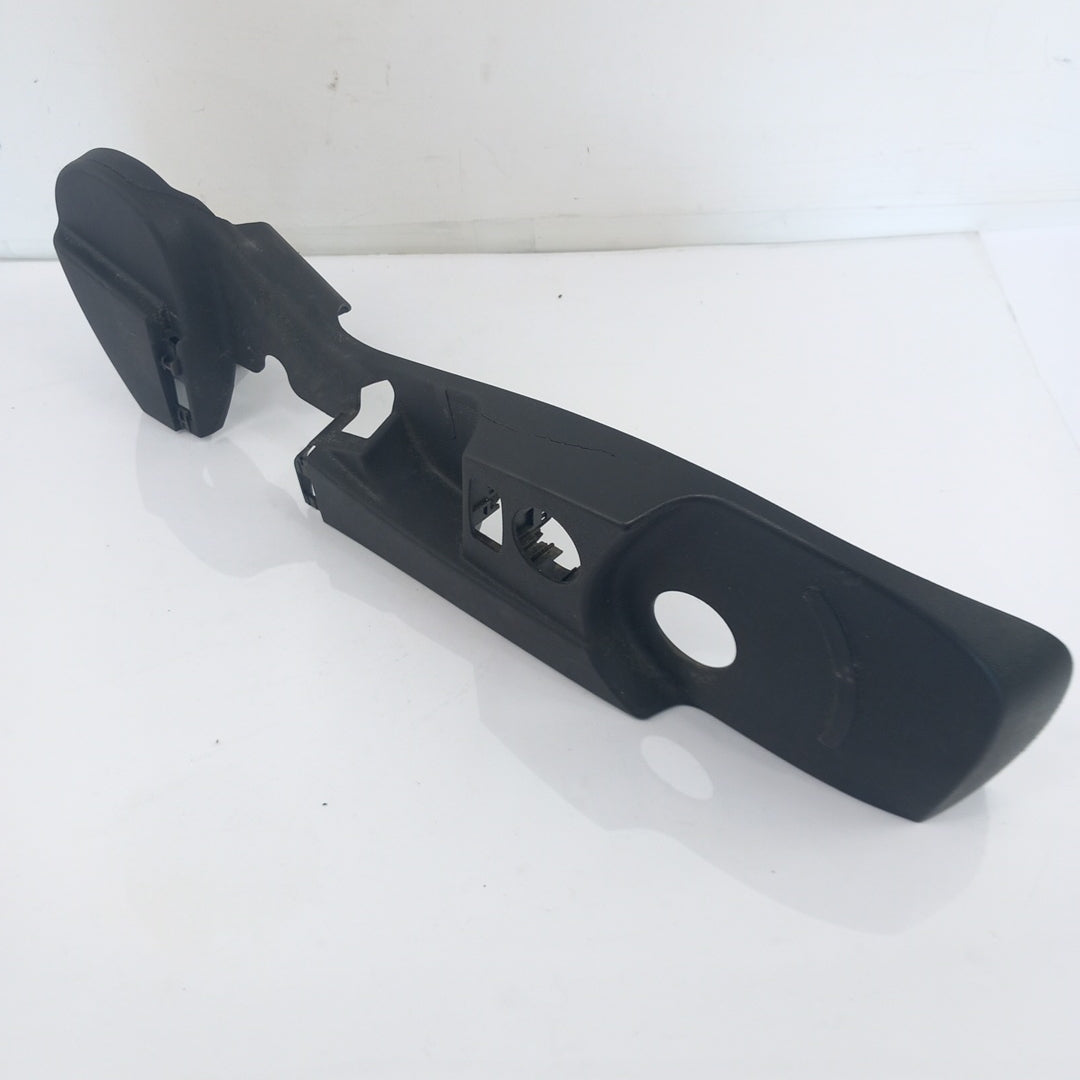 Капак предна дясна седалка външна страна Opel Insignia A Facelift