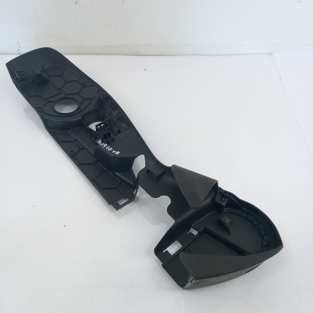 Капак предна дясна седалка външна страна Opel Insignia A Facelift