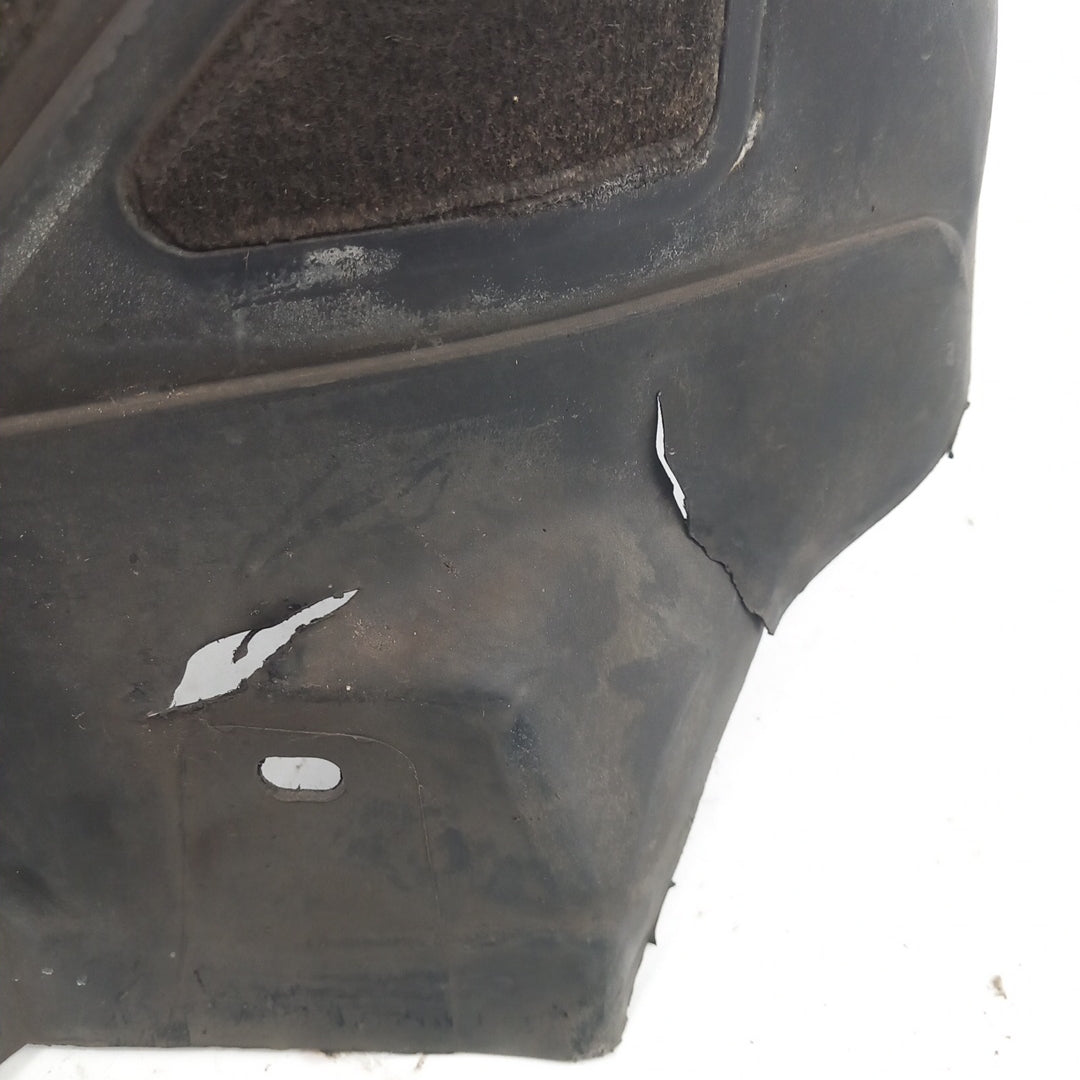 Подкалник преден ляв задна част Opel Insignia A Facelift (с дупка)