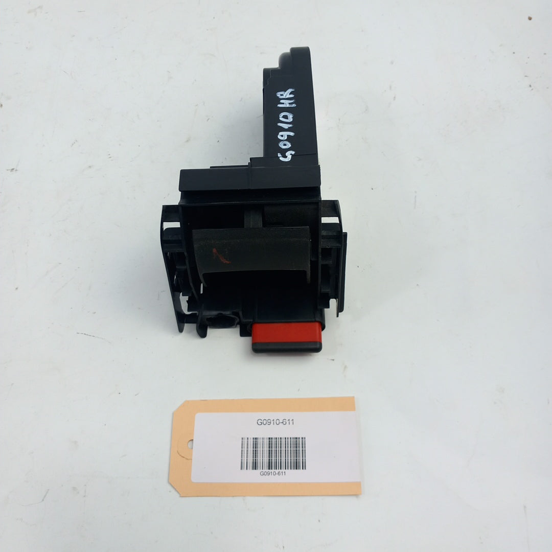 Закопчалка облегалка гръб задна дясна седалка Opel Insignia A Facelift