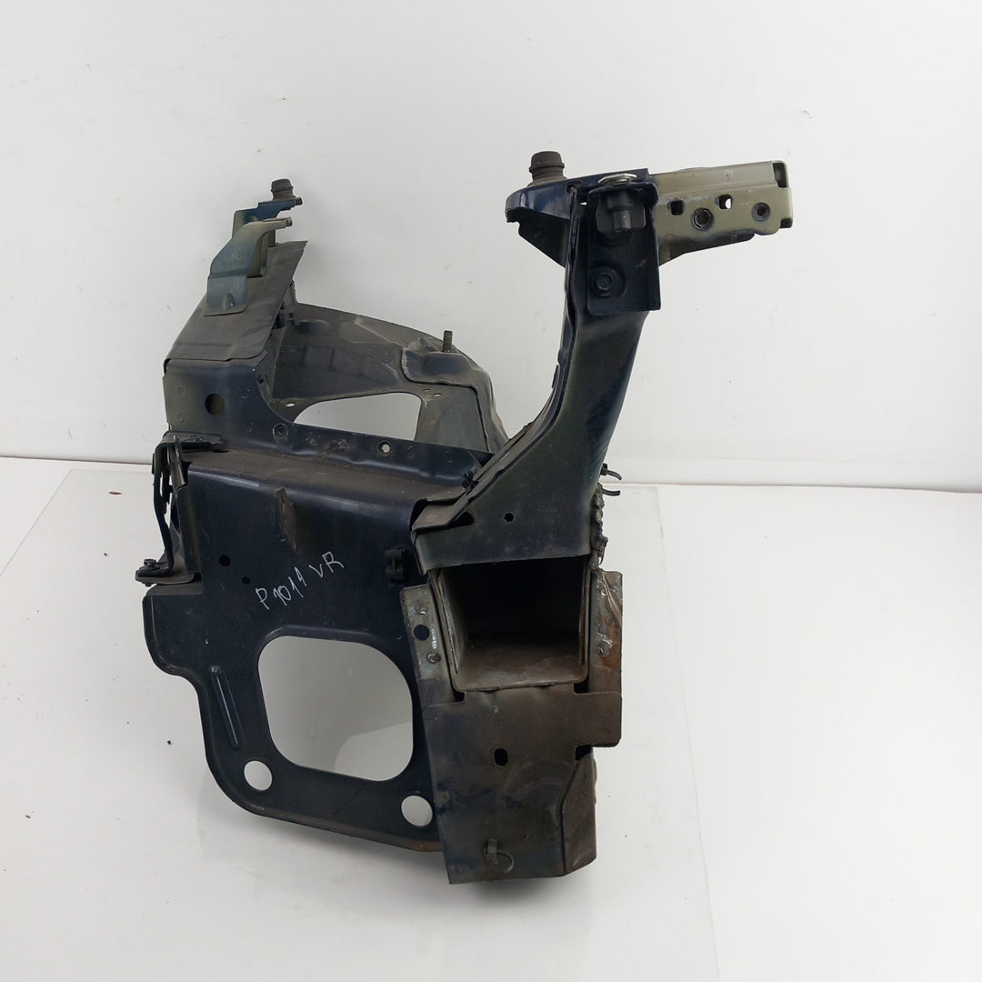 Рог носач преден десен греда предна броня Z22A Ozean Blau Opel Astra J