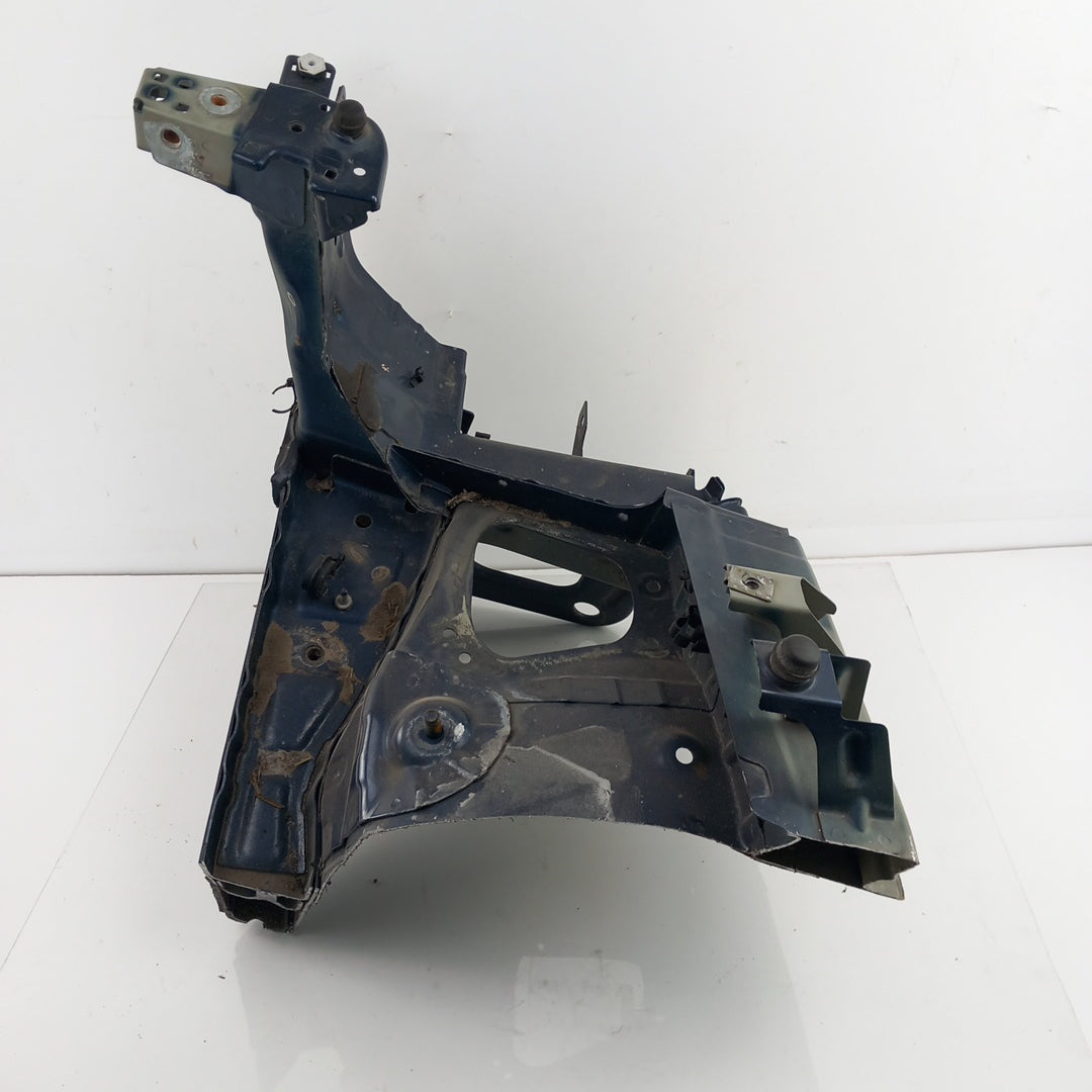 Рог носач преден десен греда предна броня Z22A Ozean Blau Opel Astra J