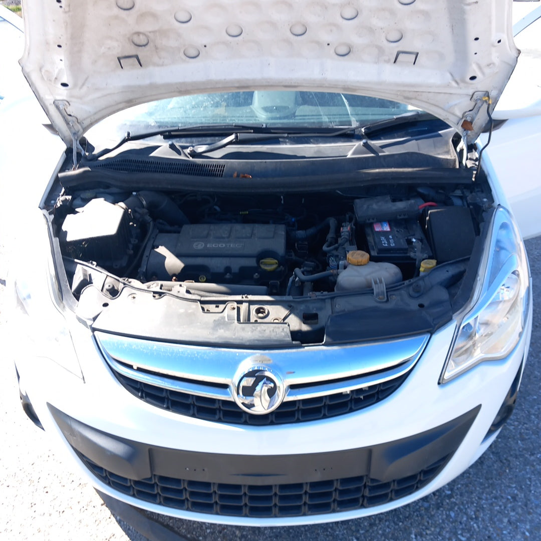 Opel Corsa D 1,4 Facelift A14XER white 3-doors 2011 / S0720 снимки