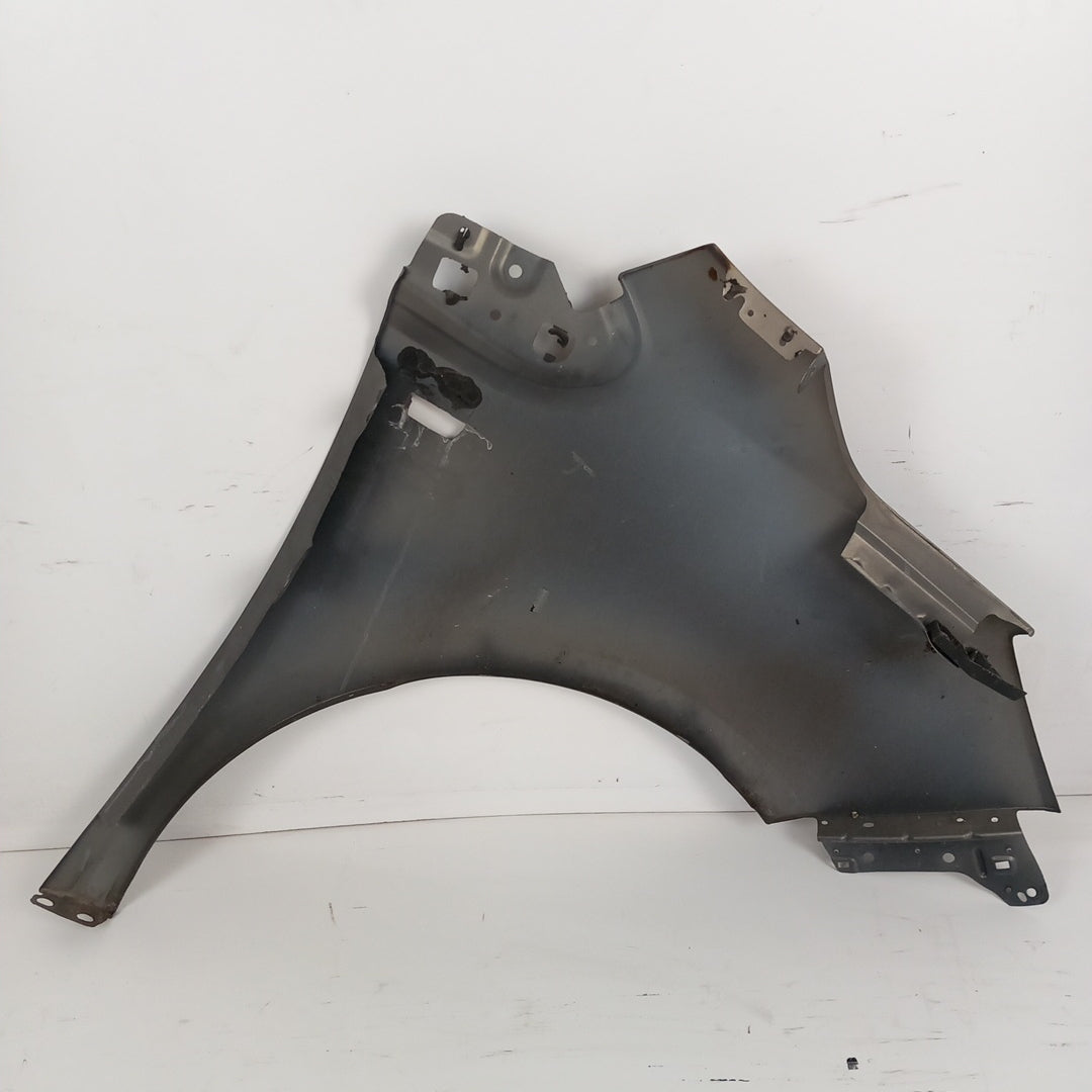 Калник преден ляв Z40W GJM кафяво Opel Meriva B