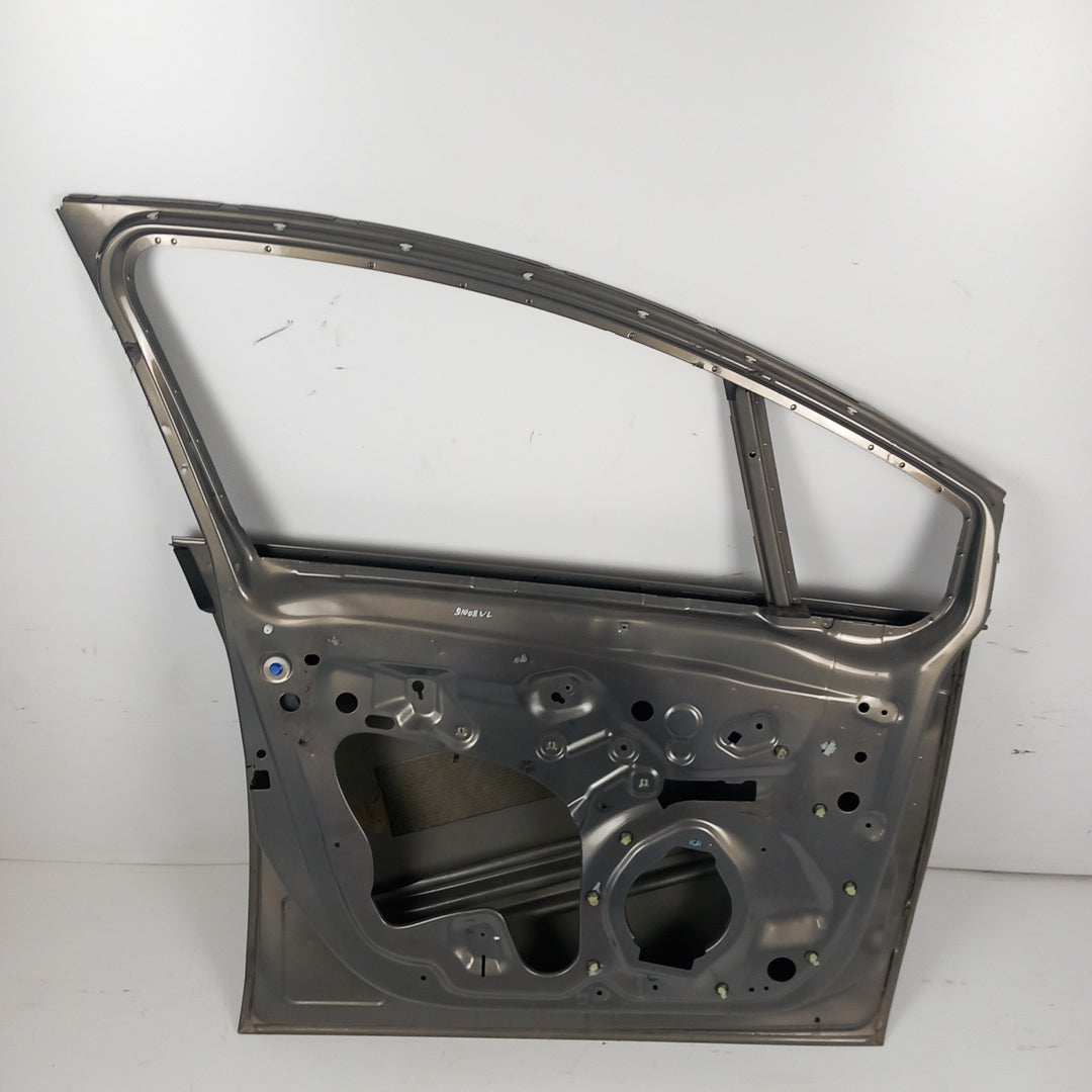 Врата предна лява Z40W GJM кафяво Opel Meriva B