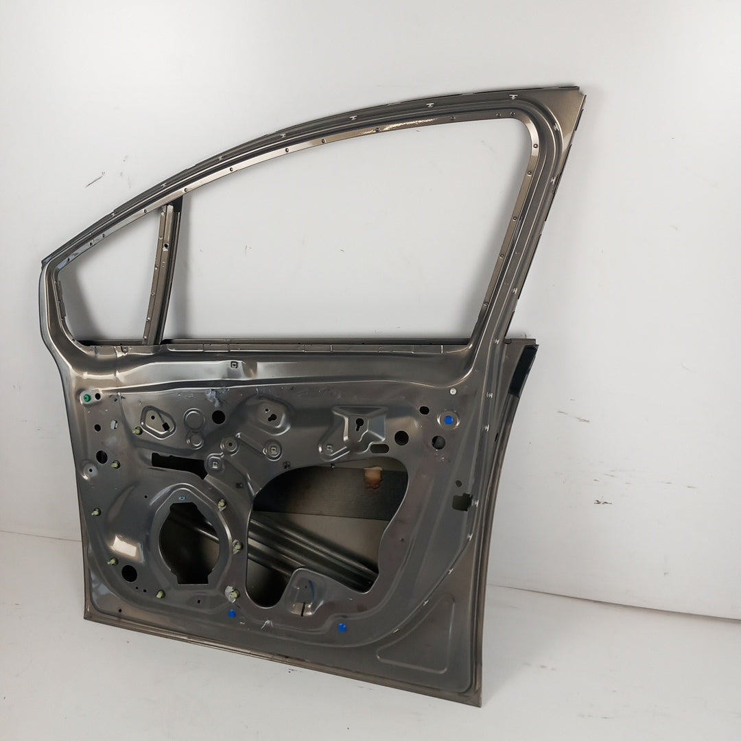 Врата предна дясна Z40W GJM кафяво Opel Meriva B