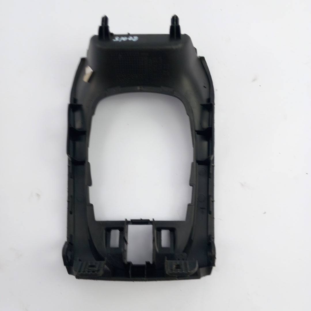 Пластмаса табло скоростен лост черно Opel Meriva B