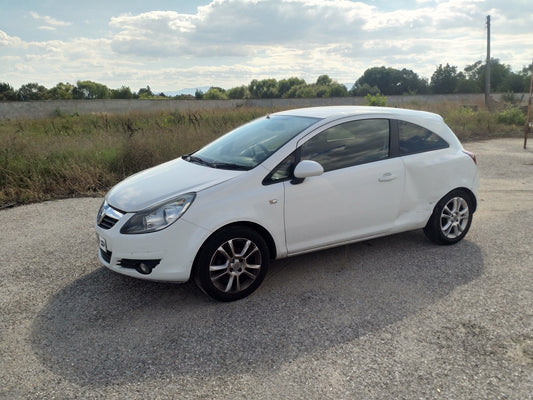 Opel Corsa D 1,2 white Z12XEP 3-door 2009 / S0719 снимки